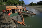 Tauchboote des Minahasa Lagoon Resorts (Manado, Indonesien) - Dive boats at the Minahasa Lagoon Resort (Manado, Indonesia)