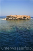 Blick von einem Tauchschiff auf die kleine Brother Insel (Ägypten, Rotes Meer) Little Brother Island (Aegypt, Red Sea)